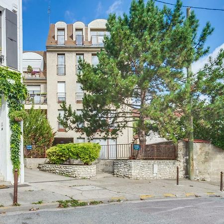 Modern Apart City Mantes-la-Jolie Exterior photo